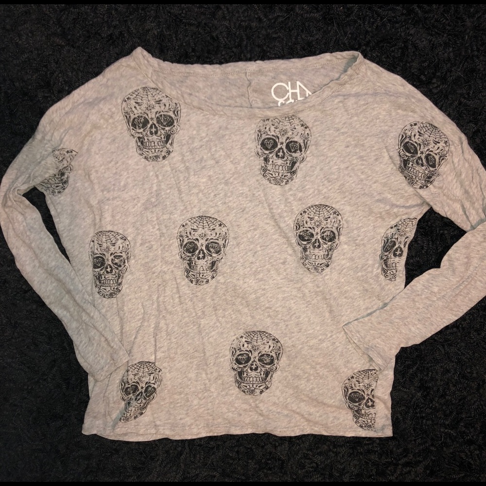 Heathered Gray Soft Tee with Distress sugar skulls
